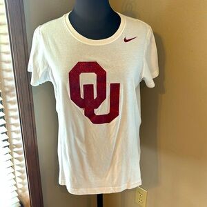 OU Sooners white tee ❤️🤍💙🏈